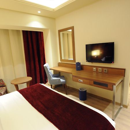 Gems Hotel Beirut Exterior photo
