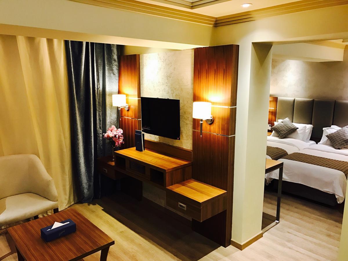 Gems Hotel Beirut Exterior photo