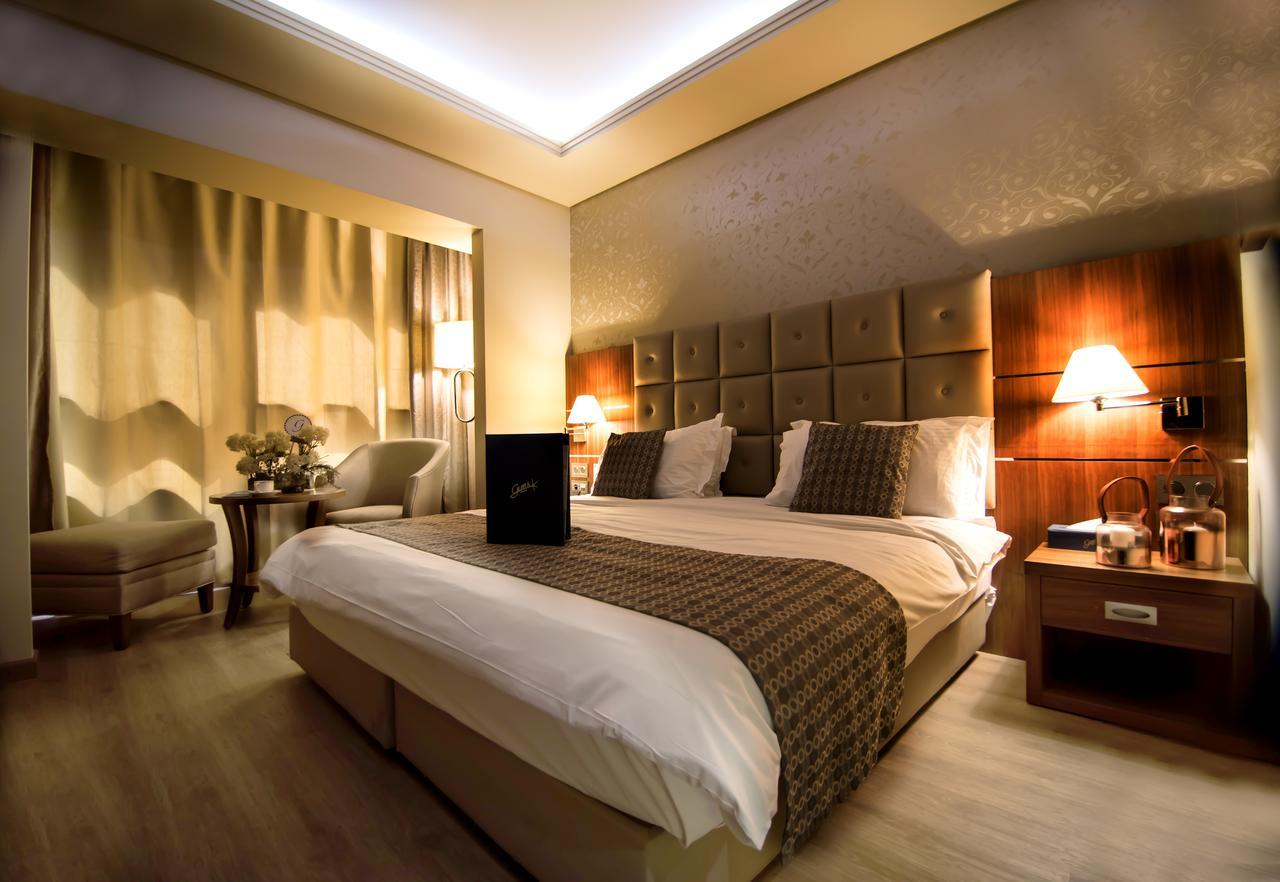 Gems Hotel Beirut Exterior photo
